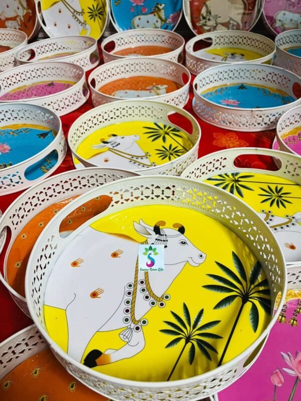 Pichwai tray with white Jaali - Image 2