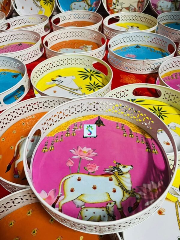 Pichwai tray with white Jaali - Image 4