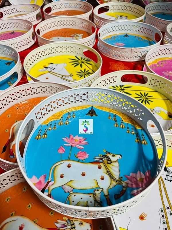 Pichwai tray with white Jaali