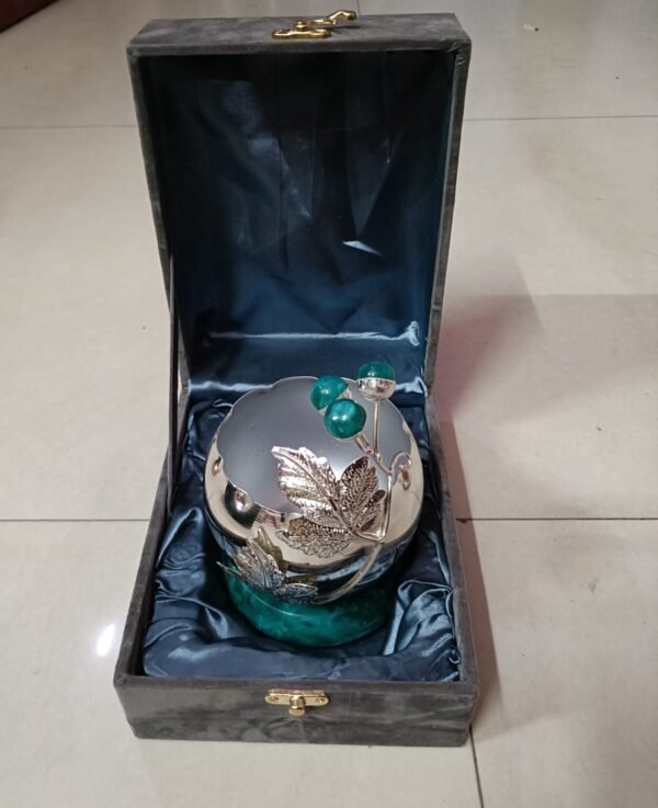 Beautiful dryfruit gift hamper - Image 2