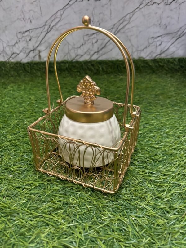 Dry fruit jar with copper tray