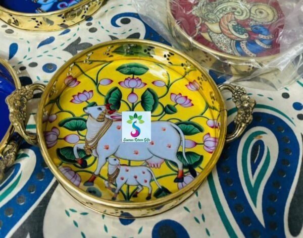 Brass pichwai tray with handle - Image 3