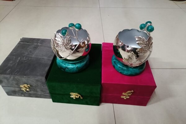 Beautiful dryfruit gift hamper
