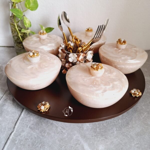 Revolving Bowl Platter with Airtight bowls